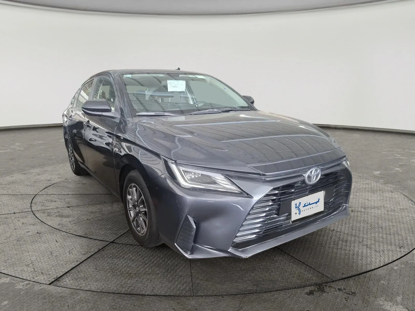 Toyota Yaris Y 2023