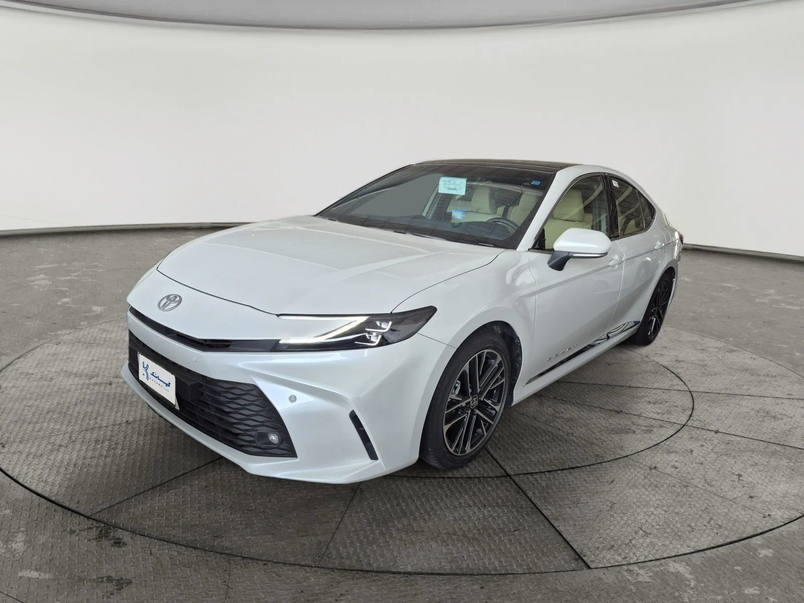 Toyota Camry LE HEV 2026