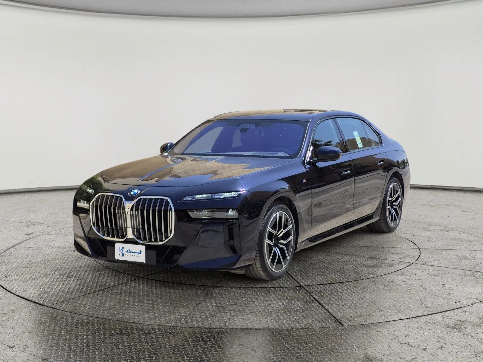 BMW 7 Series 735i 2025