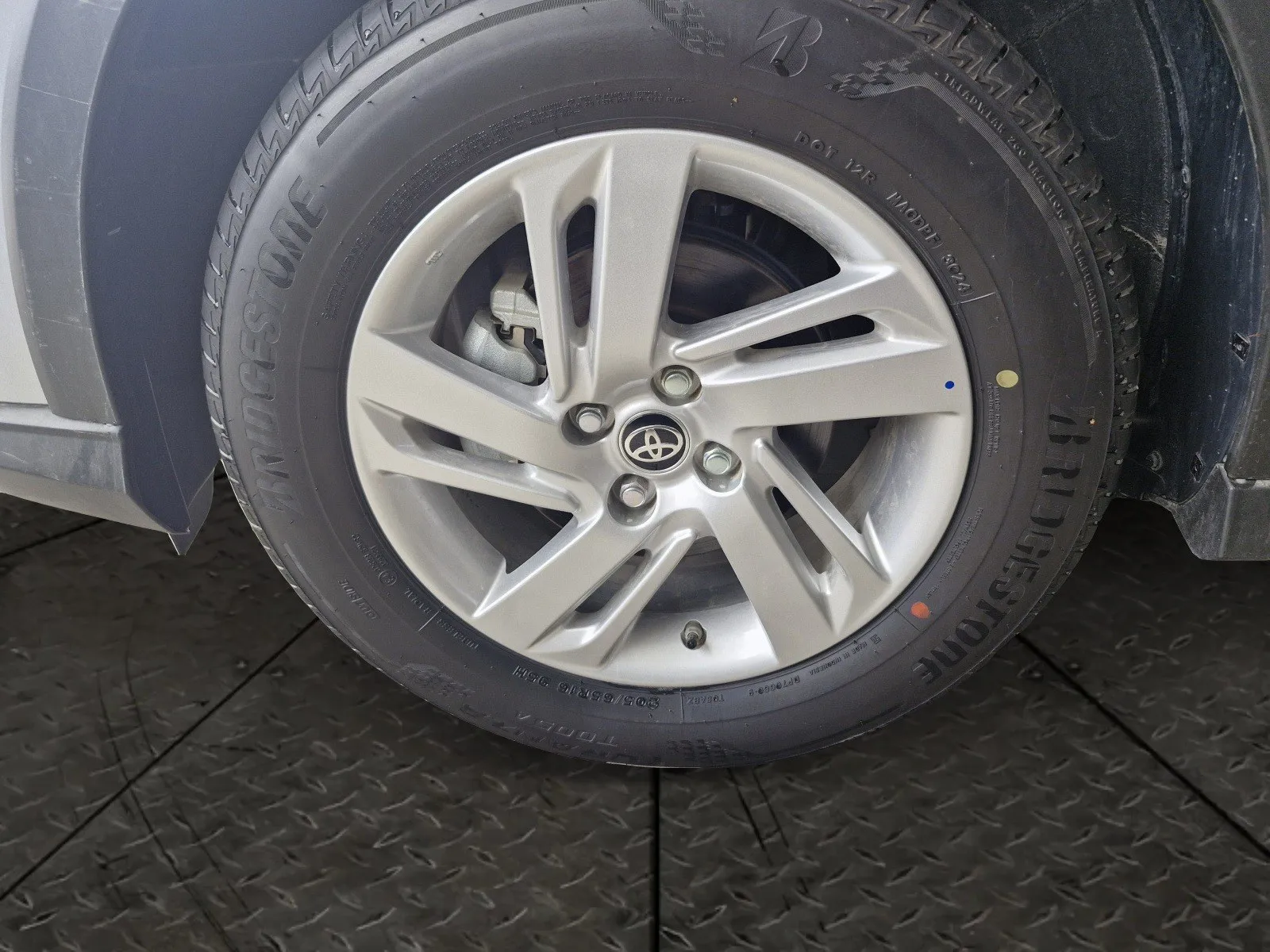 Toyota Raize XLE 2024