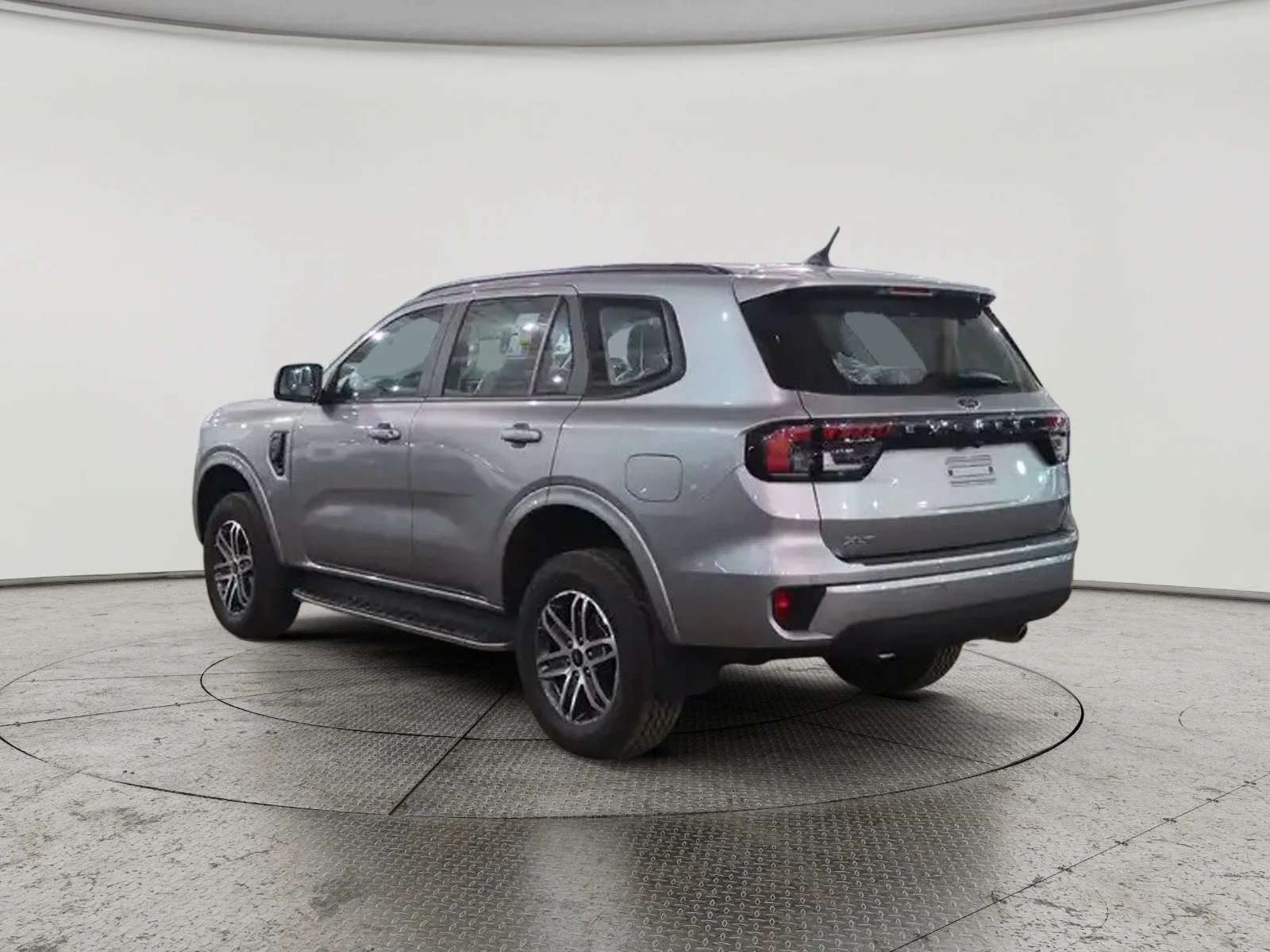 Ford Everest XLT 2025
