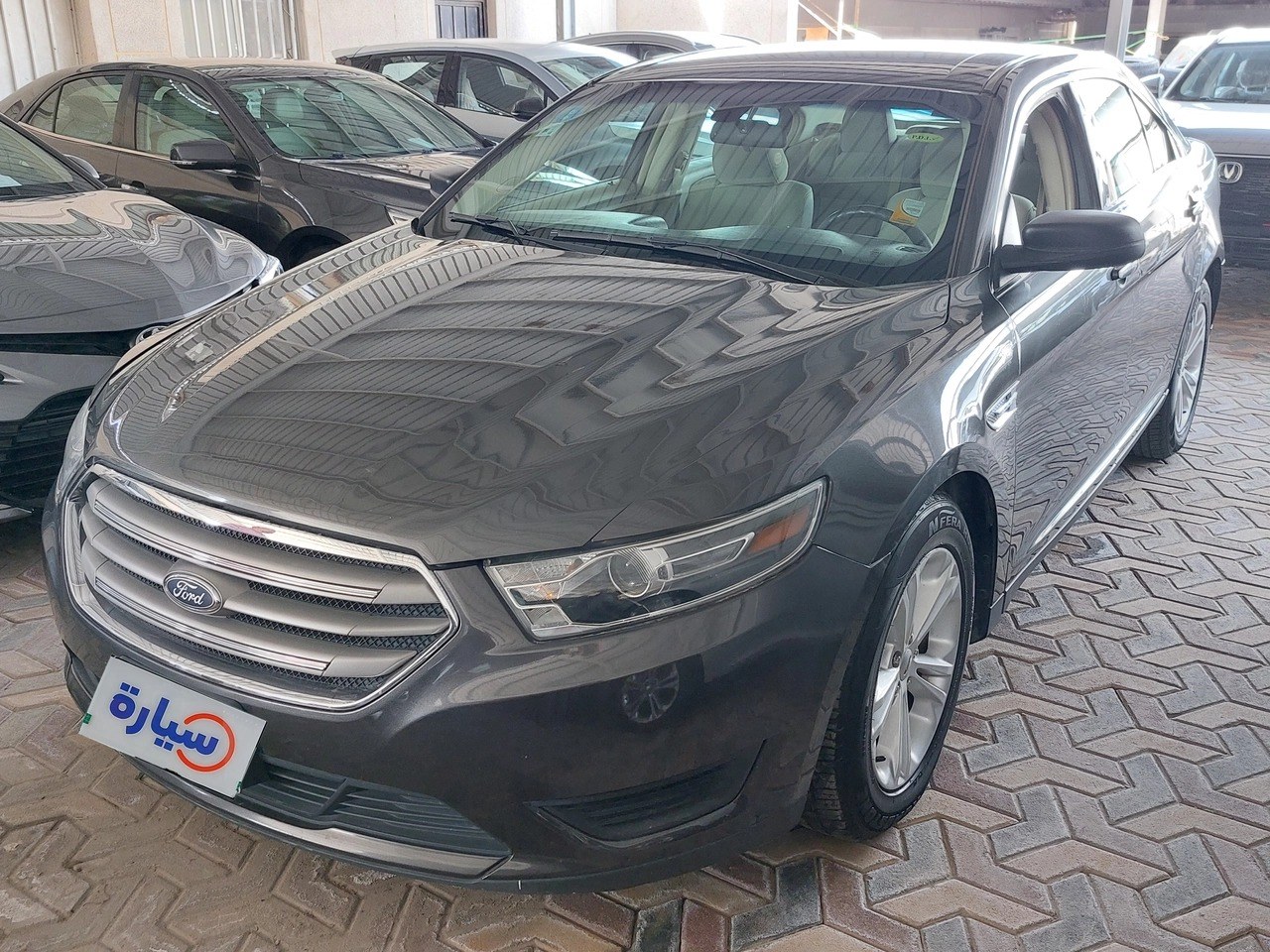Ford Taurus SE 2018