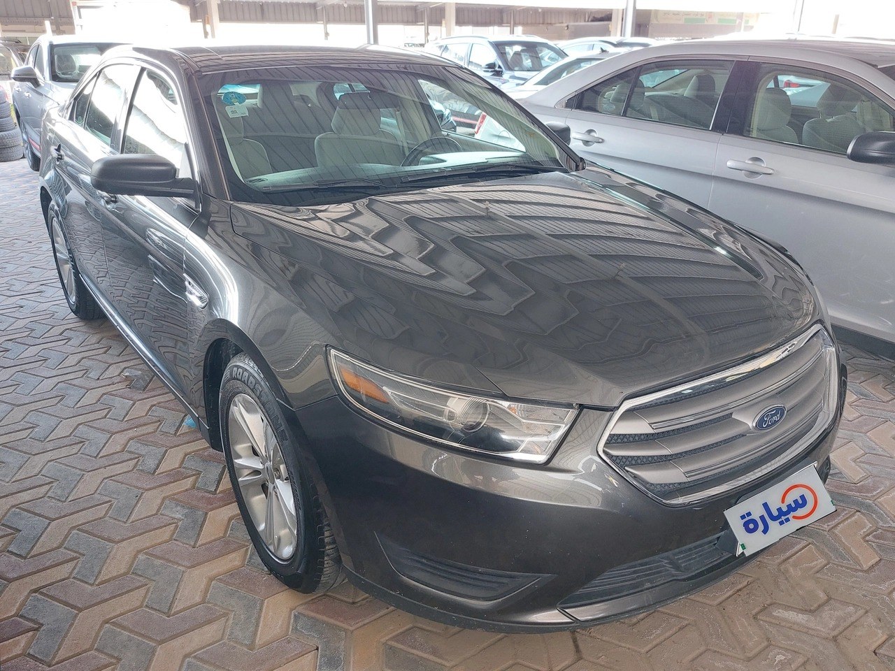 Ford Taurus SE 2018