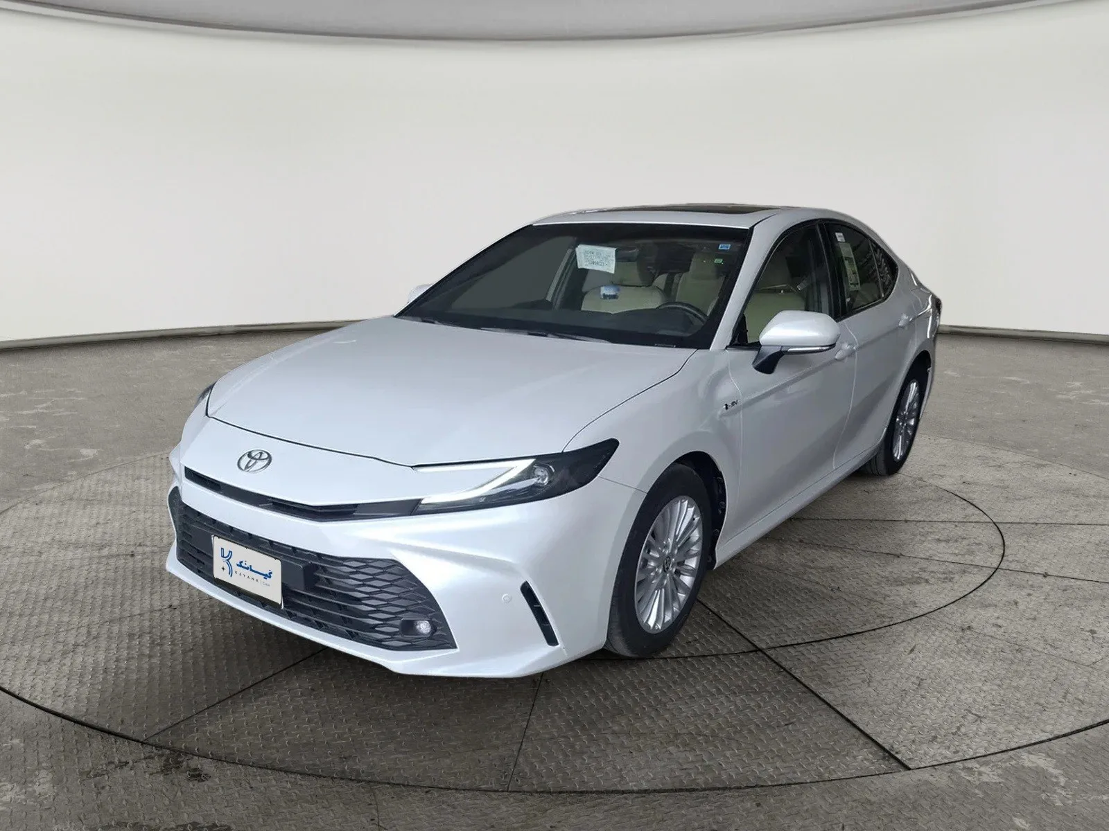 Toyota Camry E Plus HEV 2025