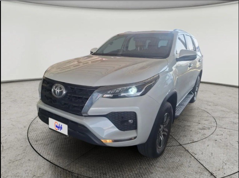 Toyota Fortuner VX 2023