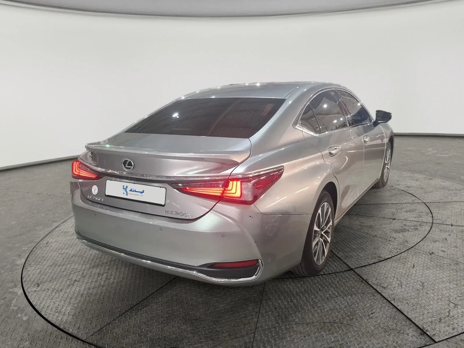 Lexus ES 300 H 2025