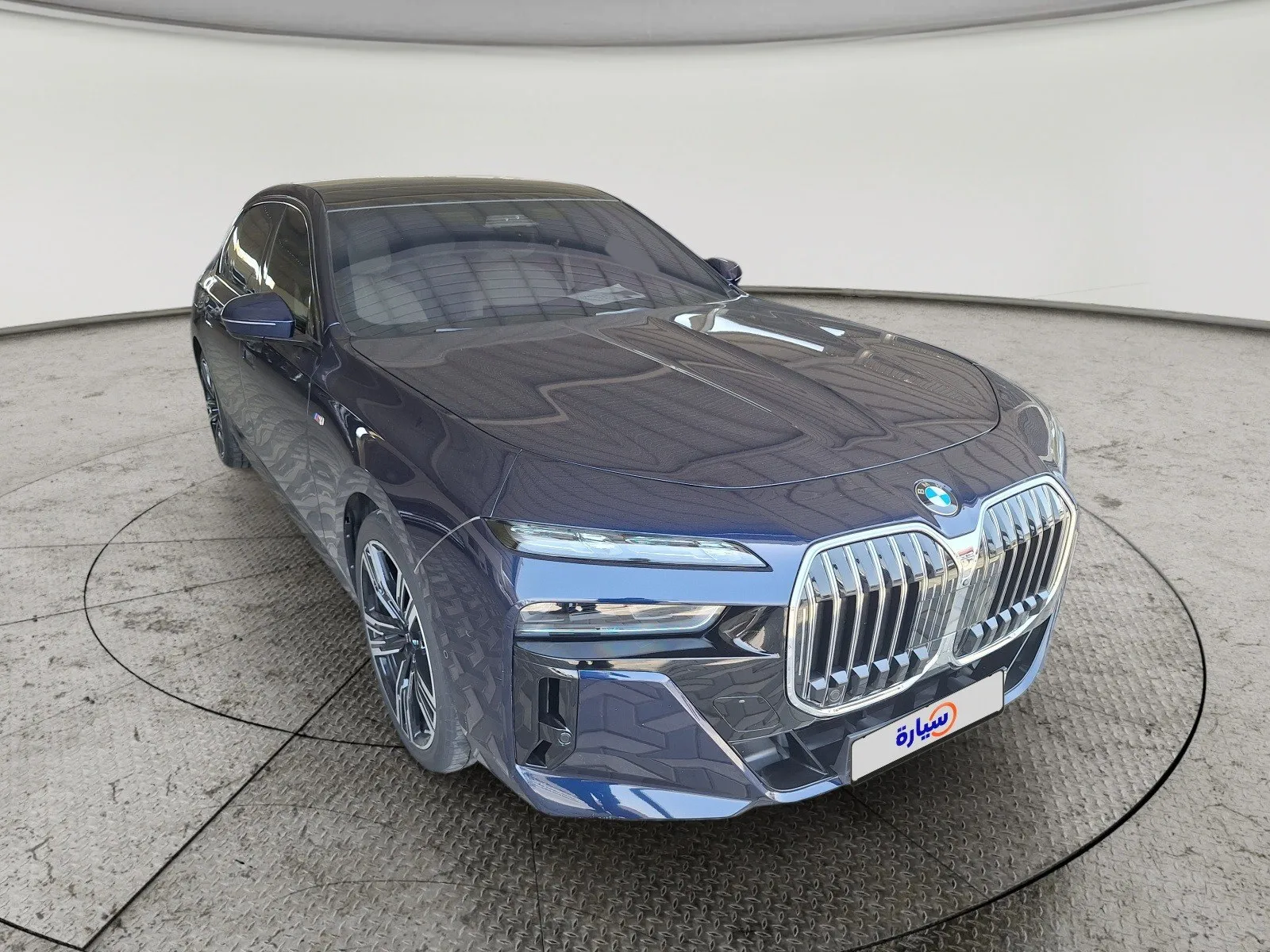 BMW 7 Series 735i 2023