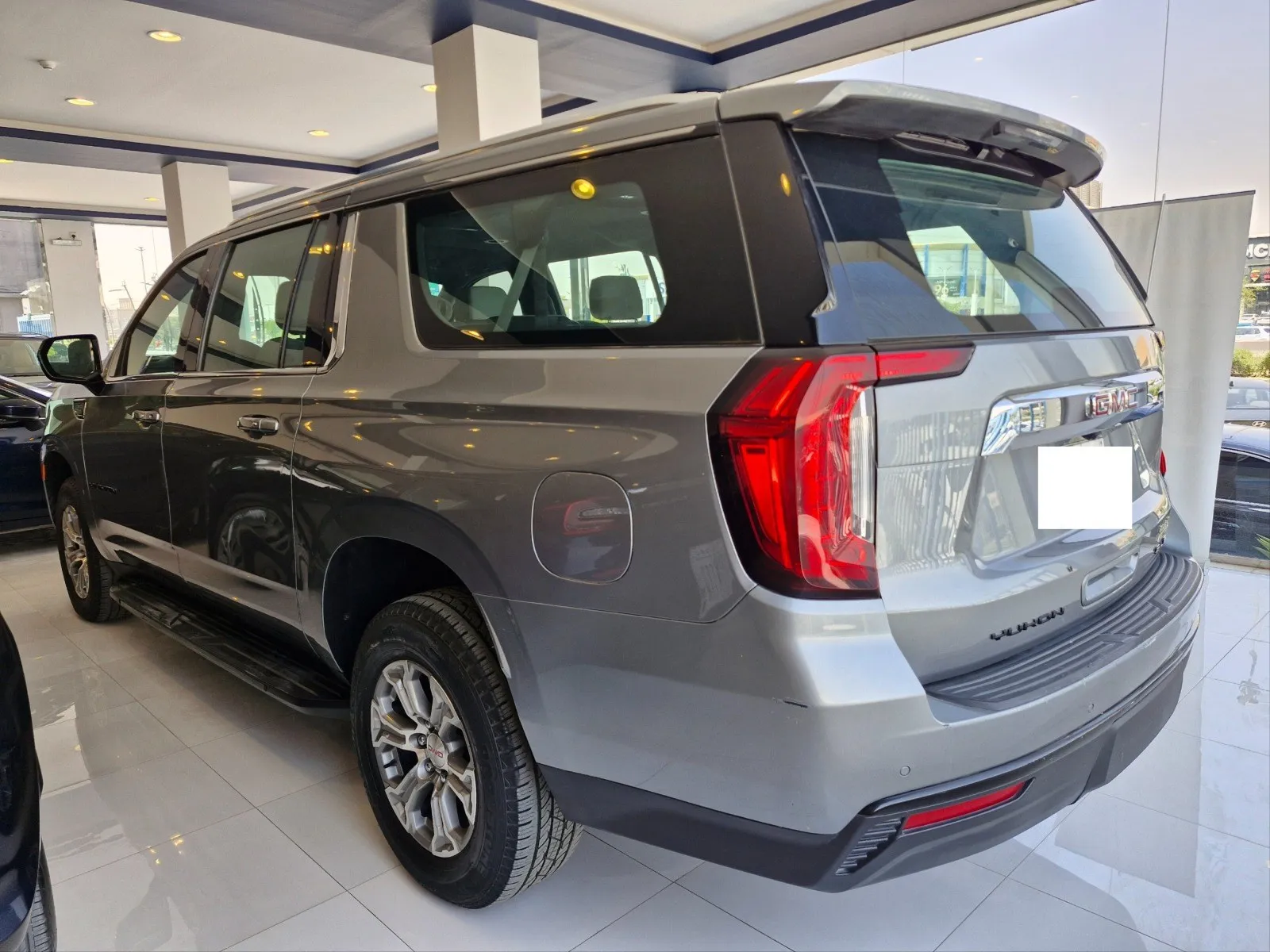 GMC Yukon SLE 2023