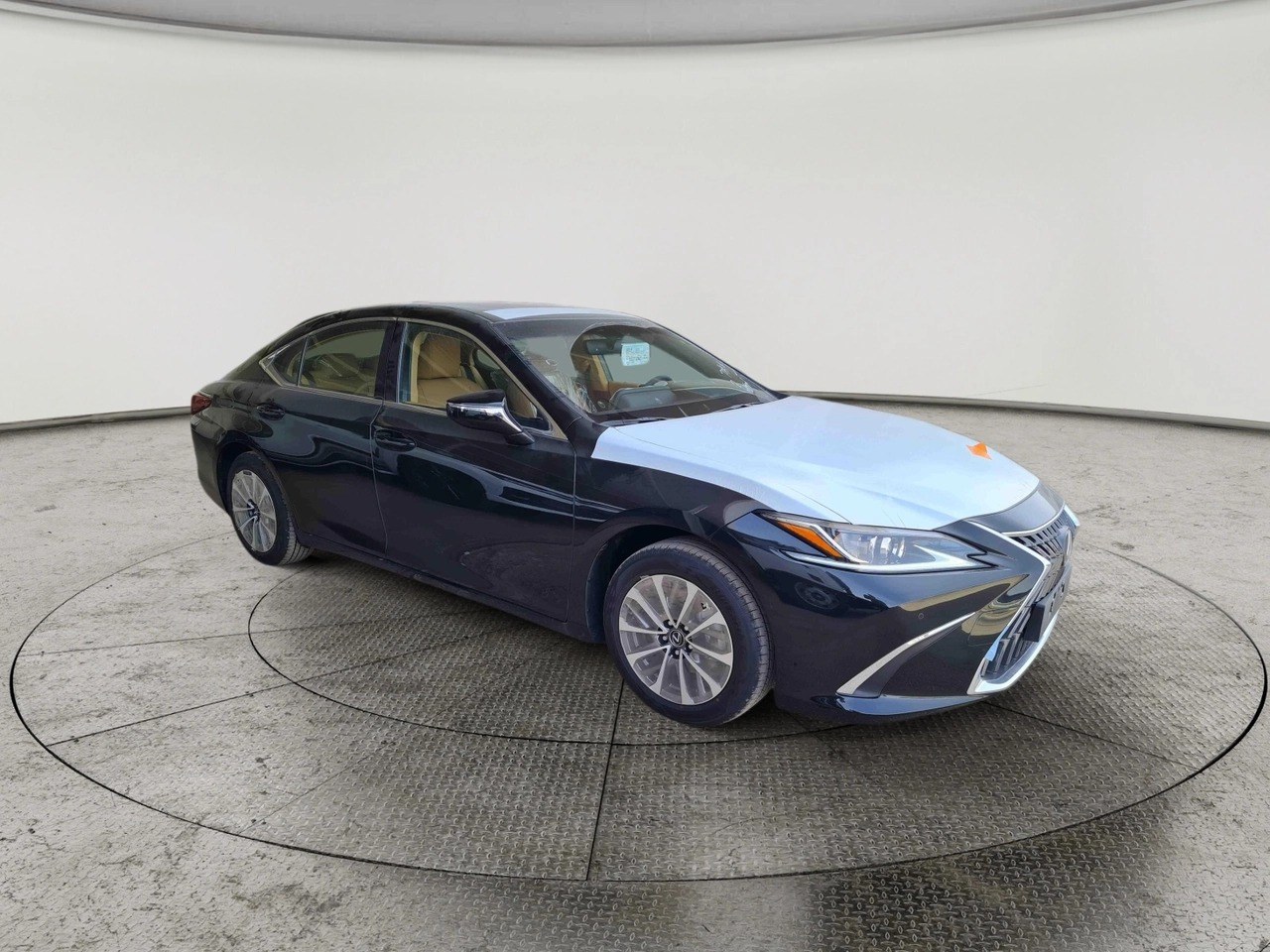 Lexus ES 300 AH Hybrid 2025