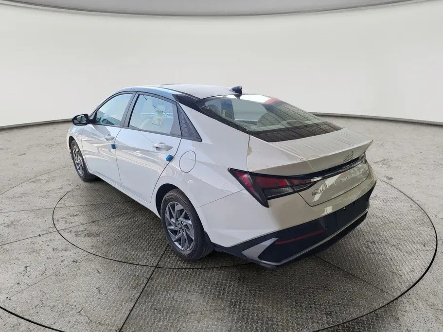 Hyundai Elantra Smart China 2026