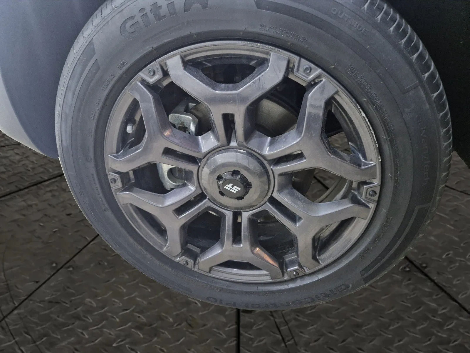 Jetour T2 Luxury 2025
