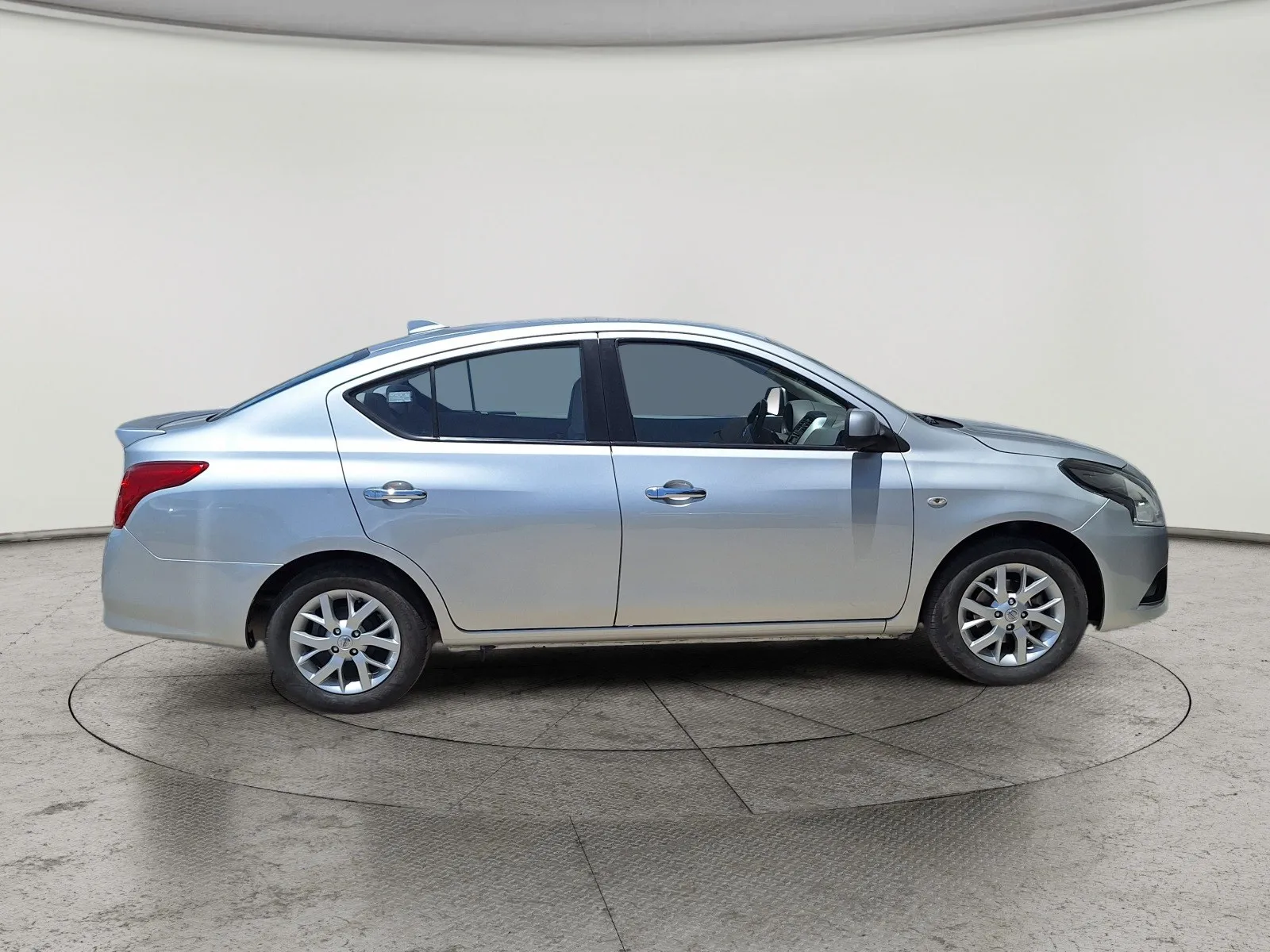 Nissan Sunny Classic-comfort 2024