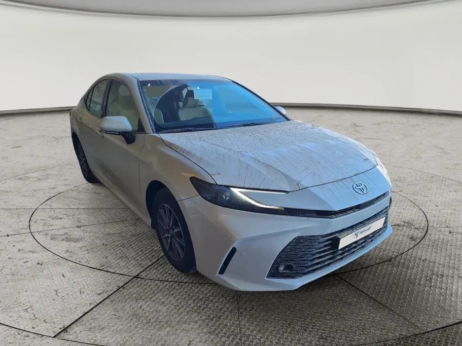 Toyota Camry E 2026