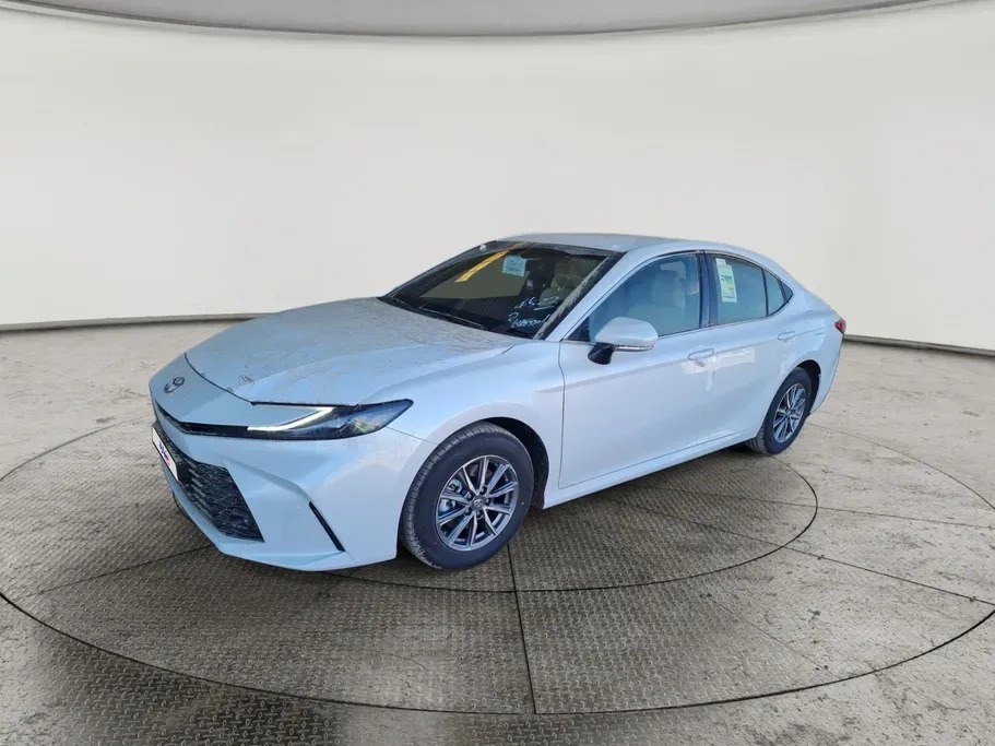 Toyota Camry E 2026