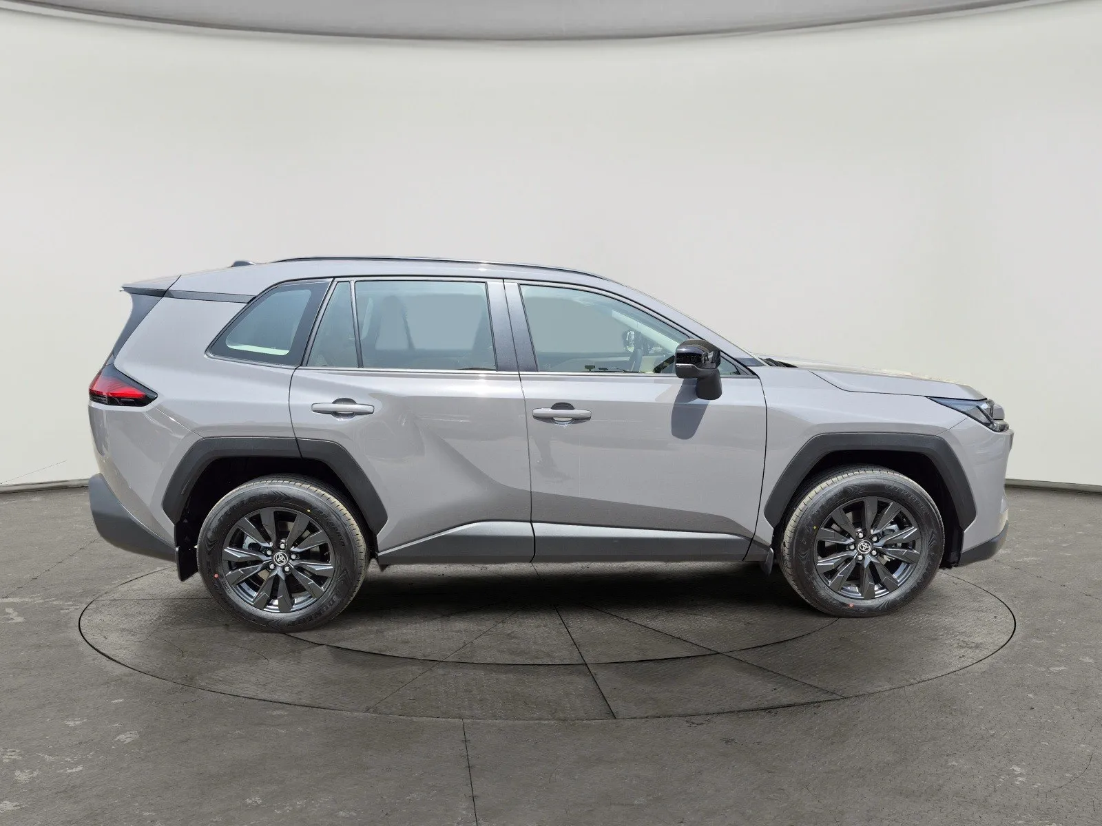 Toyota RAV4 XLE HEV 2026