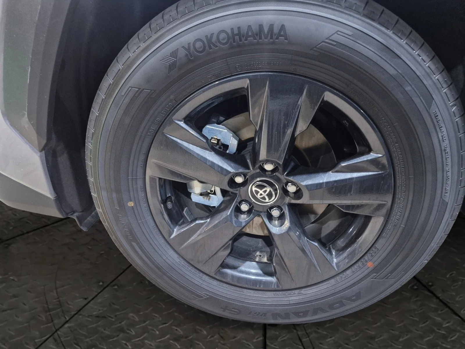 Toyota RAV4 LE 2026