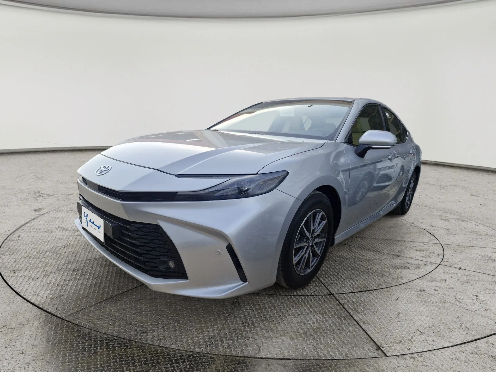 Toyota Camry E 2025