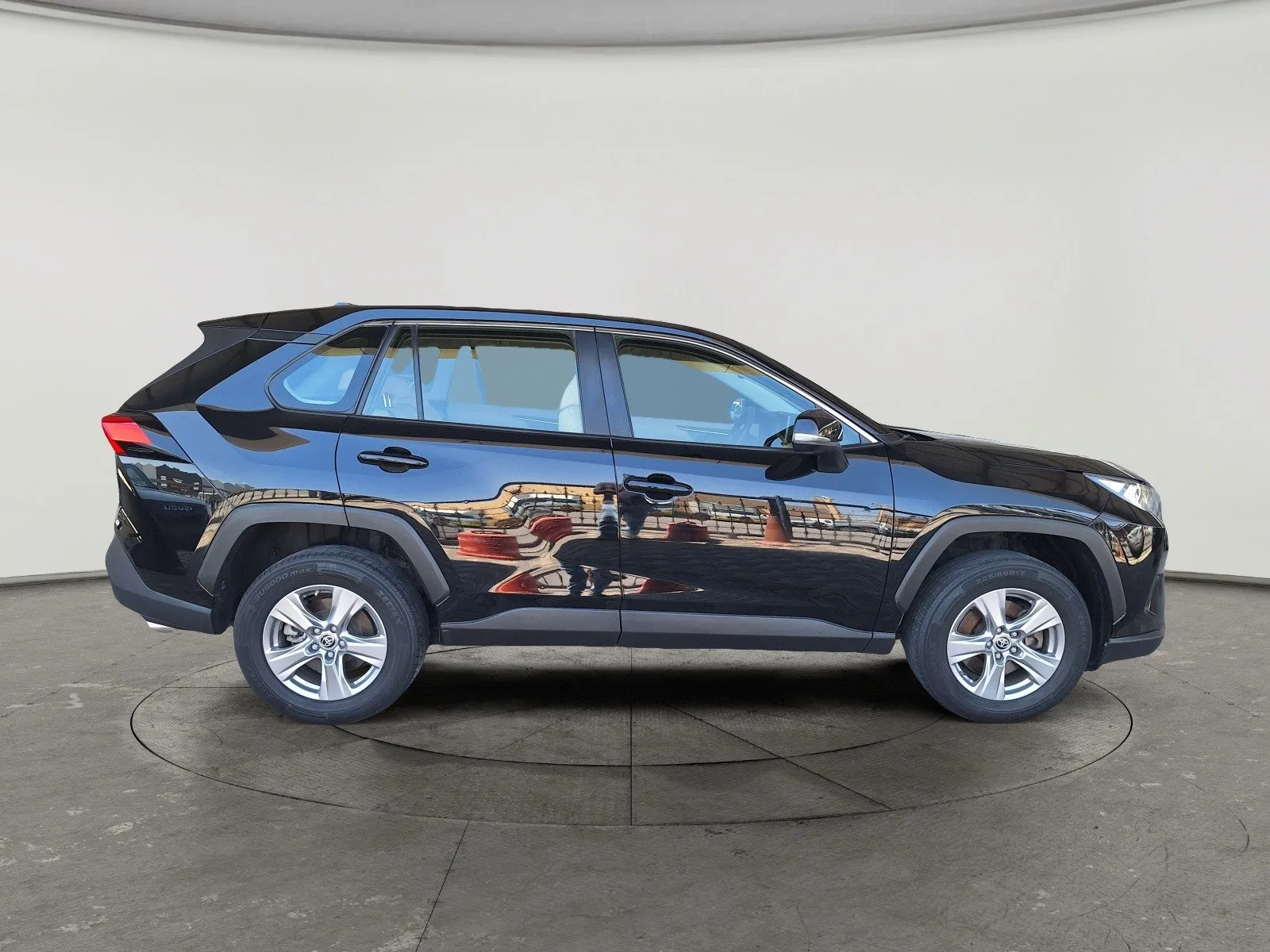 Toyota RAV4 LE 2022