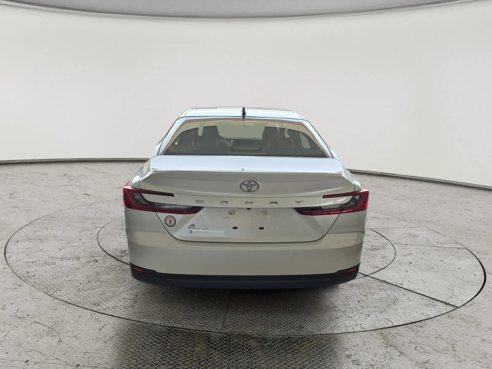 Toyota Camry Grande 2025