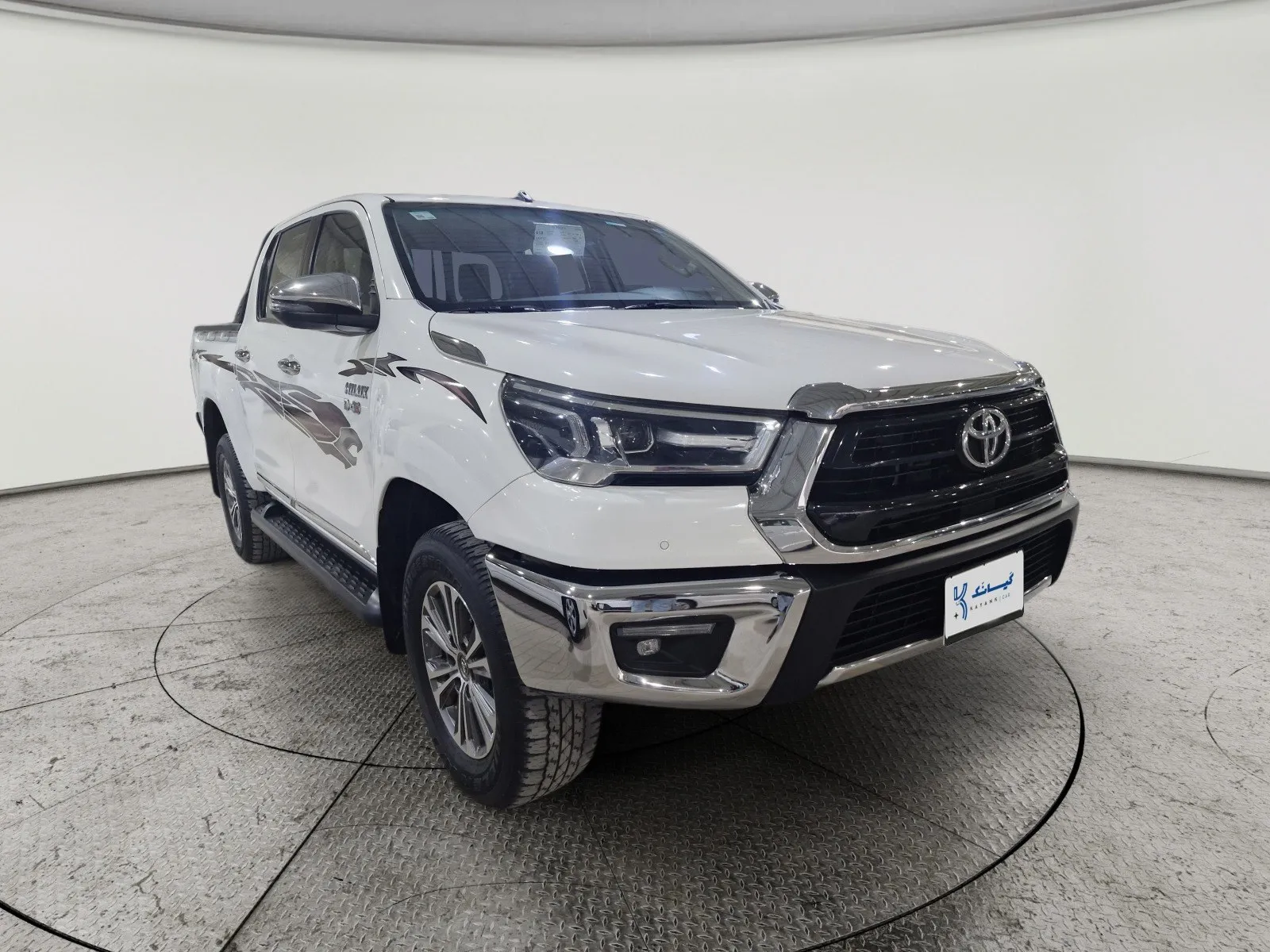 Toyota Hilux SGLX 4X4 AT DSL Double Cab 2023