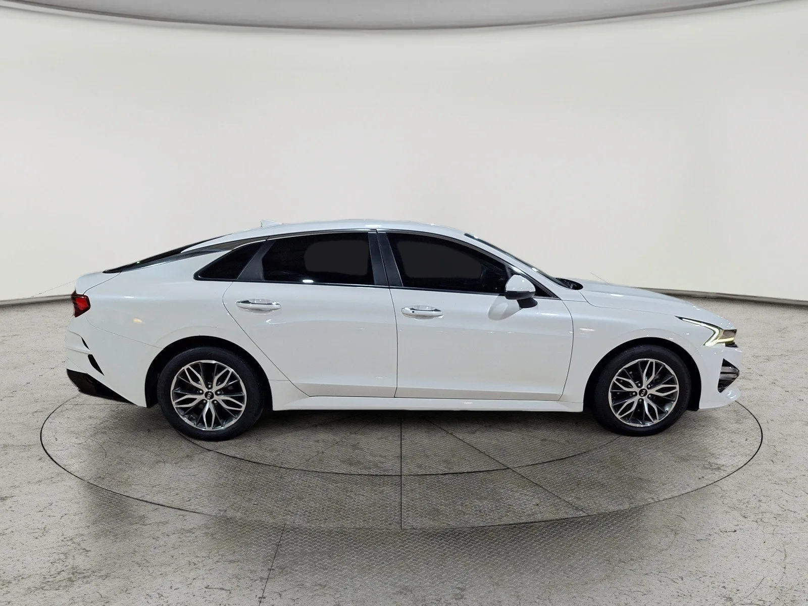 Kia K5 GL 2021