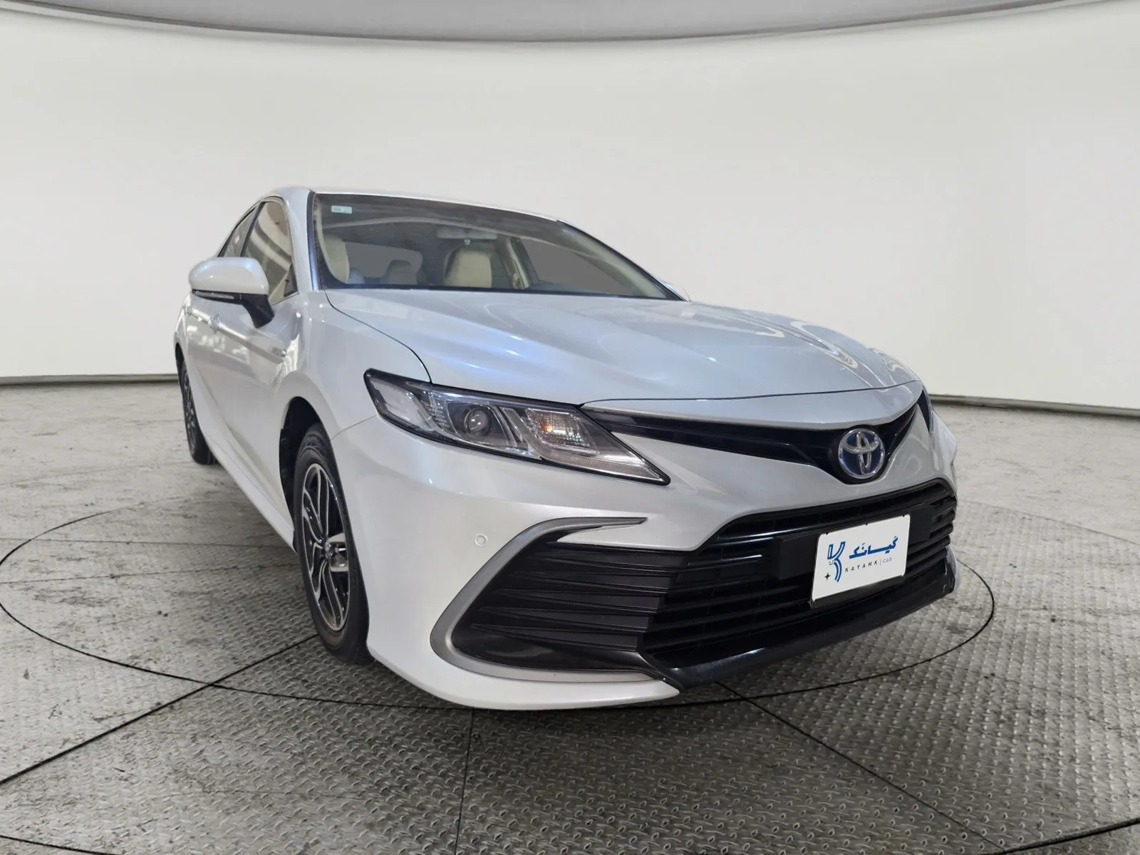 Toyota Camry LE HEV 2023