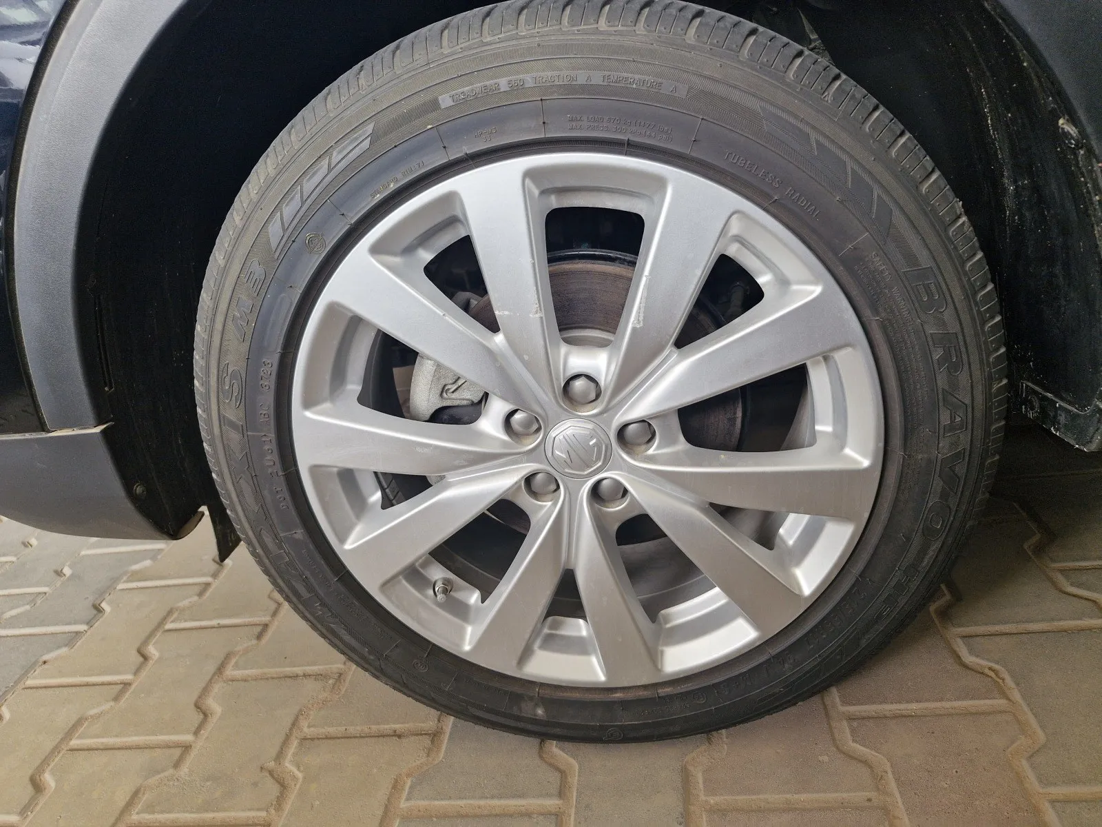 MG ZS STD 2024