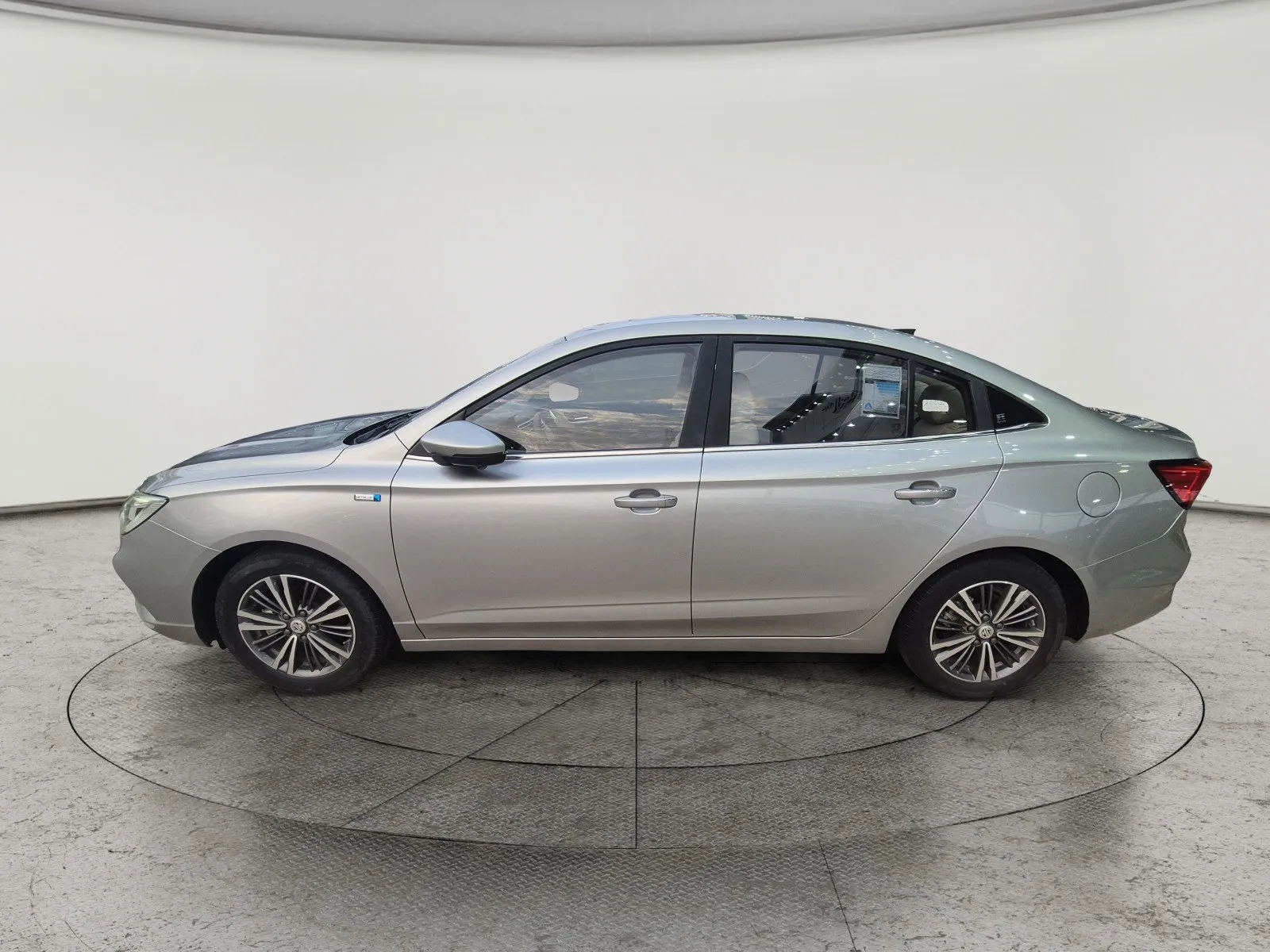MG 5 LUX 2023