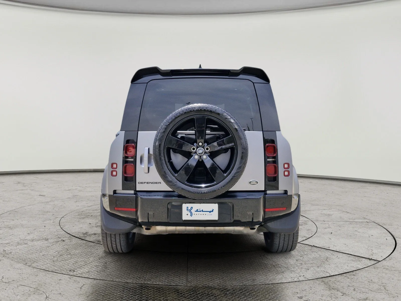 Land Rover Defender P400 2023