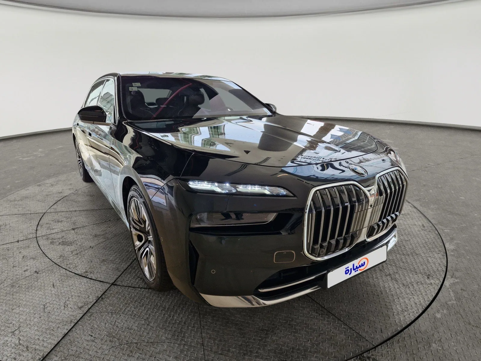 BMW 7 Series 735i 2024