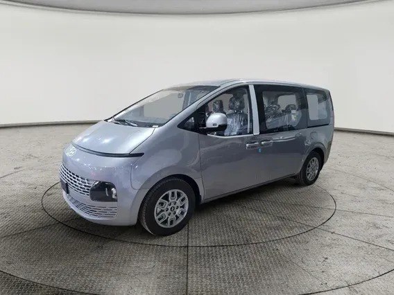 Hyundai Staria Smart 9 ST 2025