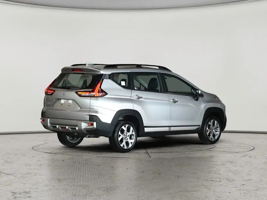 Mitsubishi Xpander Cross 2025