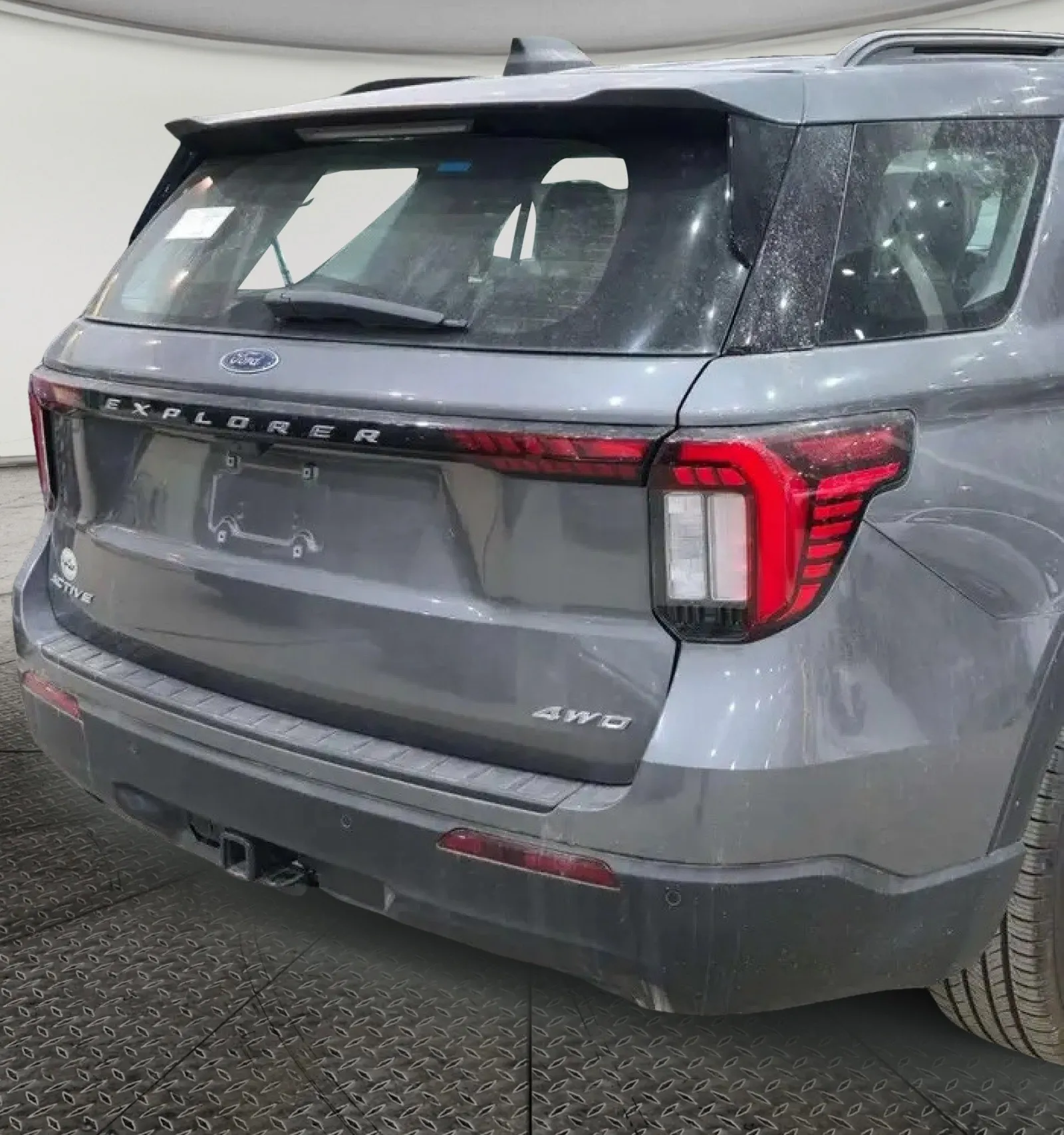Ford Explorer Active 200A 2025
