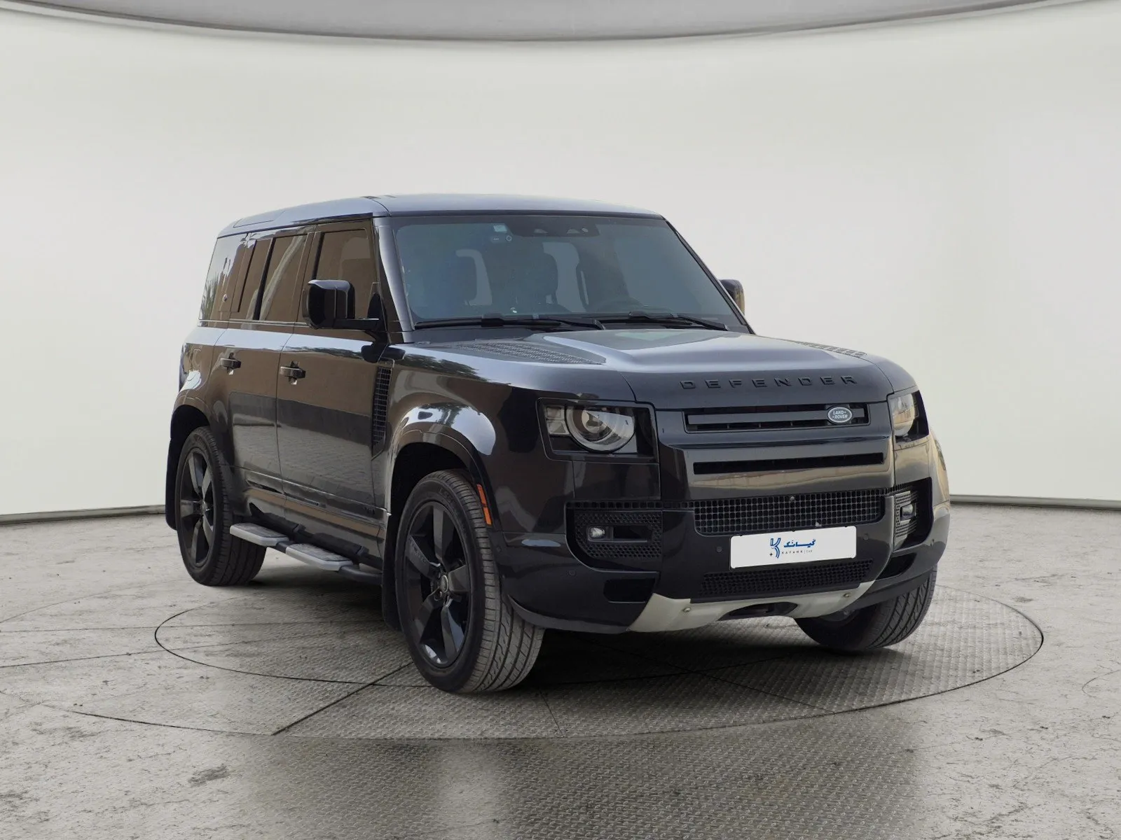 Land Rover Defender P525 2023
