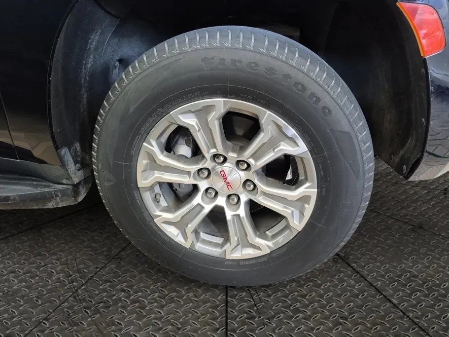 GMC Yukon SLE 2022