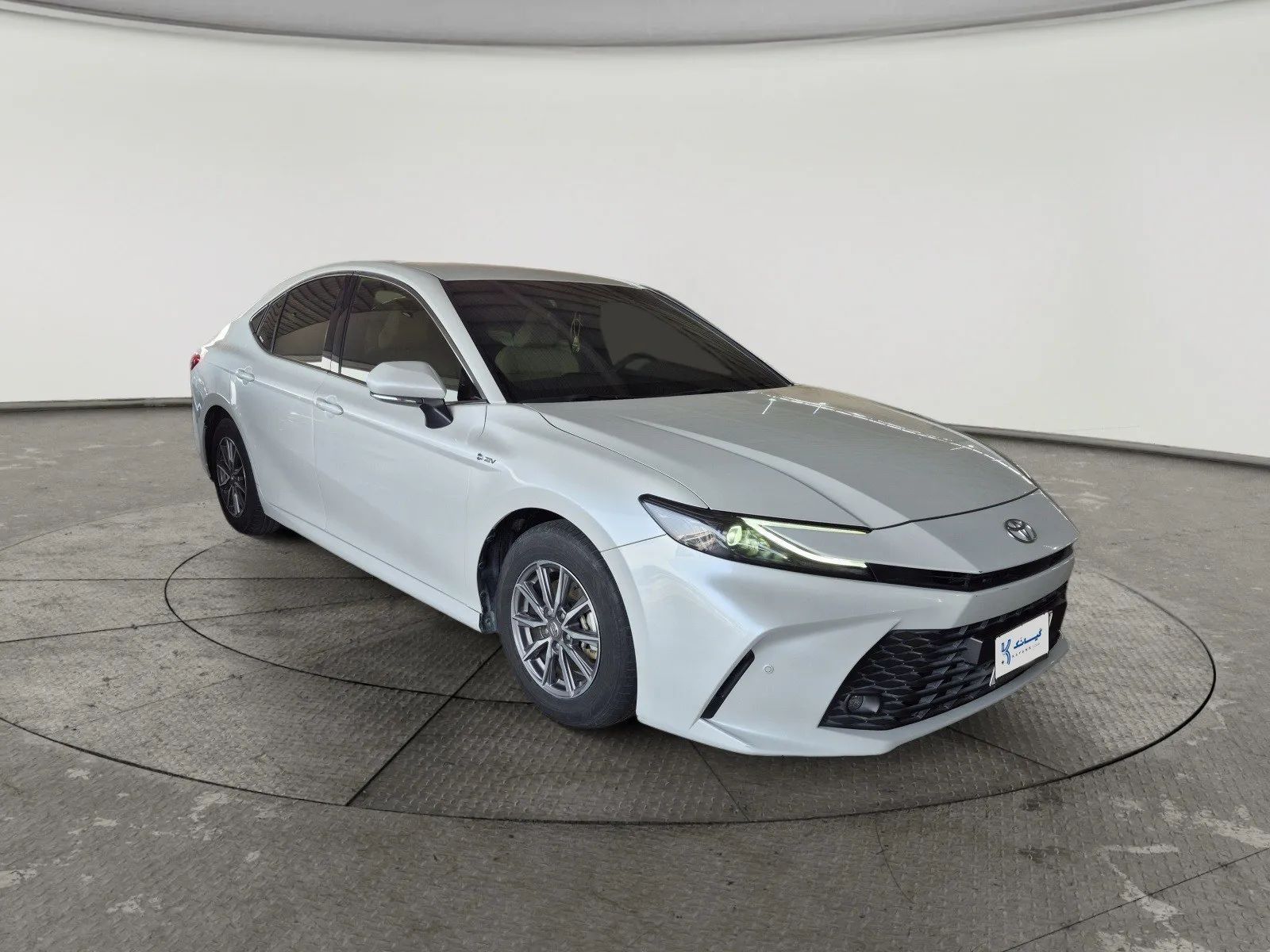 Toyota Camry E HEV 2025