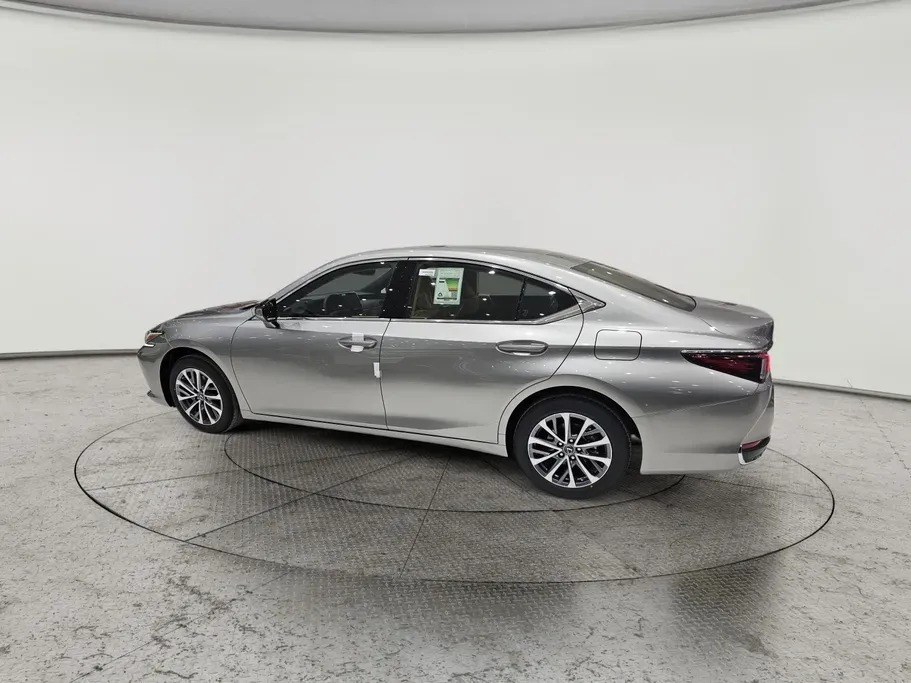 Lexus ES 250 AA Elegant 2025