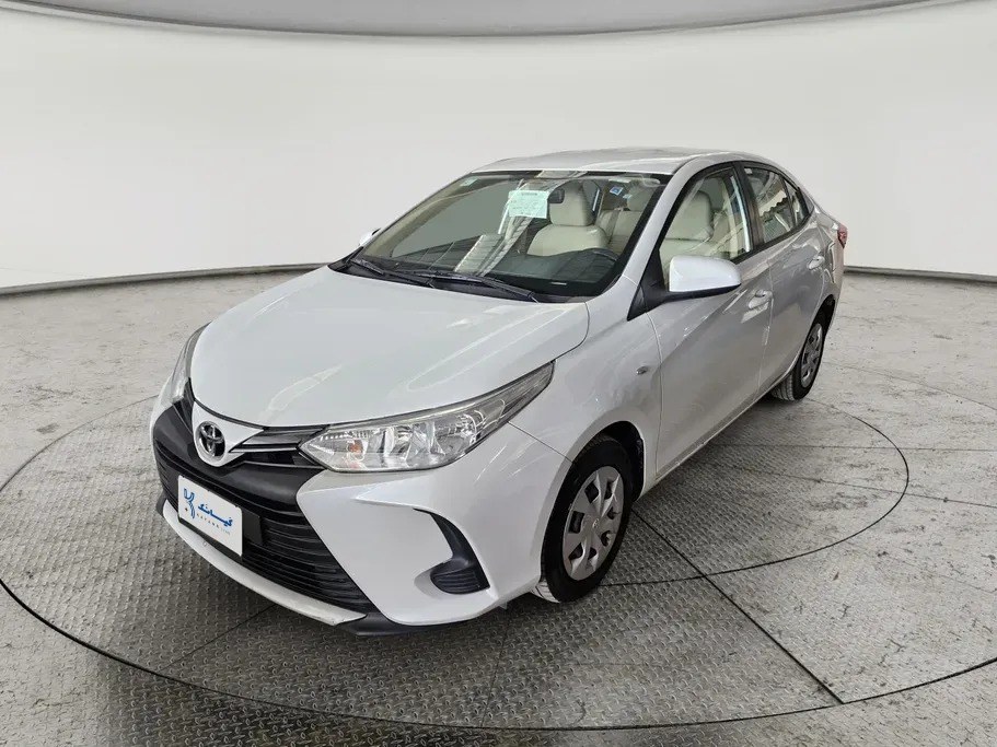 Toyota Yaris Y FLT 2022