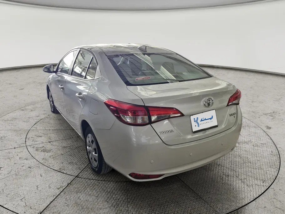 Toyota Yaris Y FLT 2022