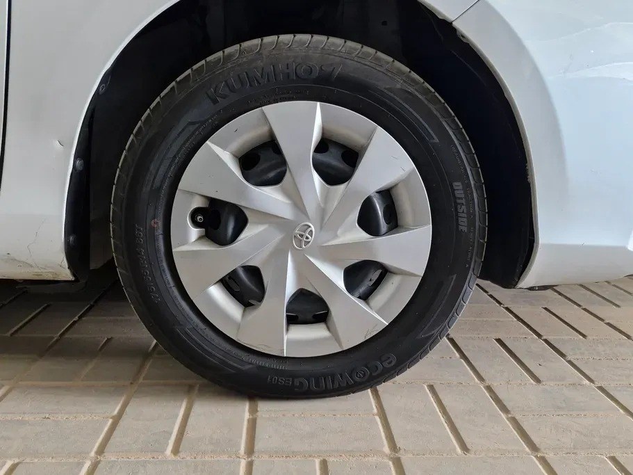 Toyota Yaris Y FLT 2022