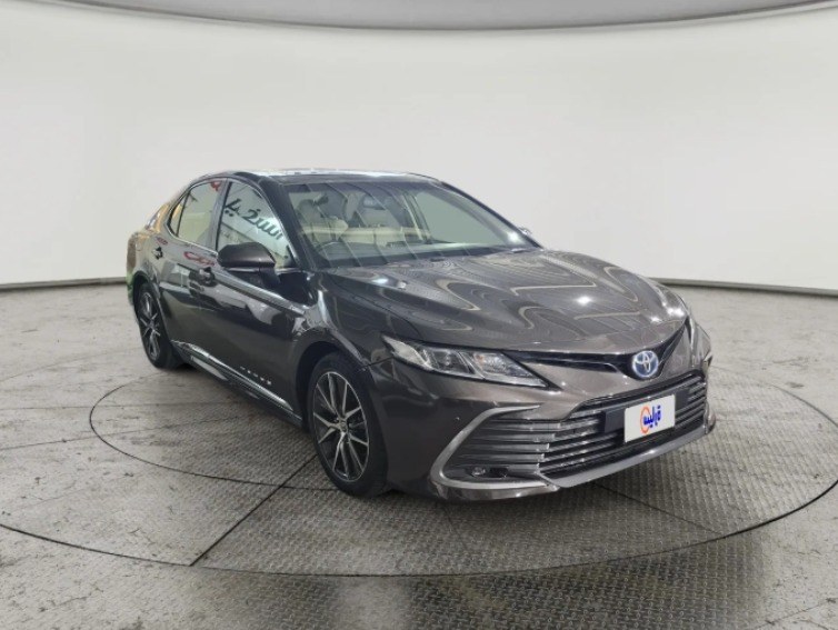 Toyota Camry GLE HEV 2021