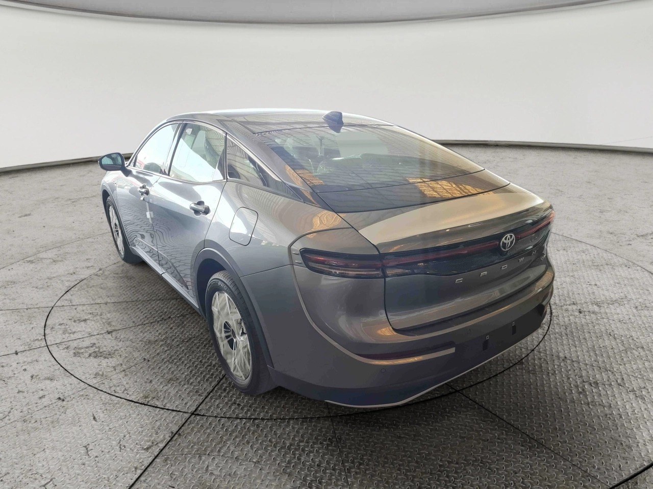 Toyota Crown Prestige 2026