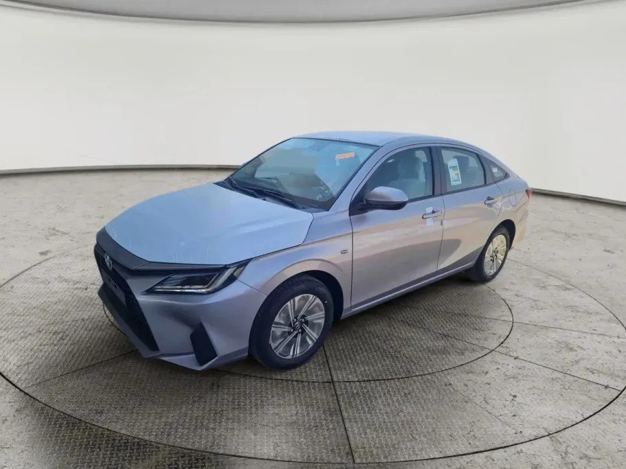 Toyota Yaris YX 2026