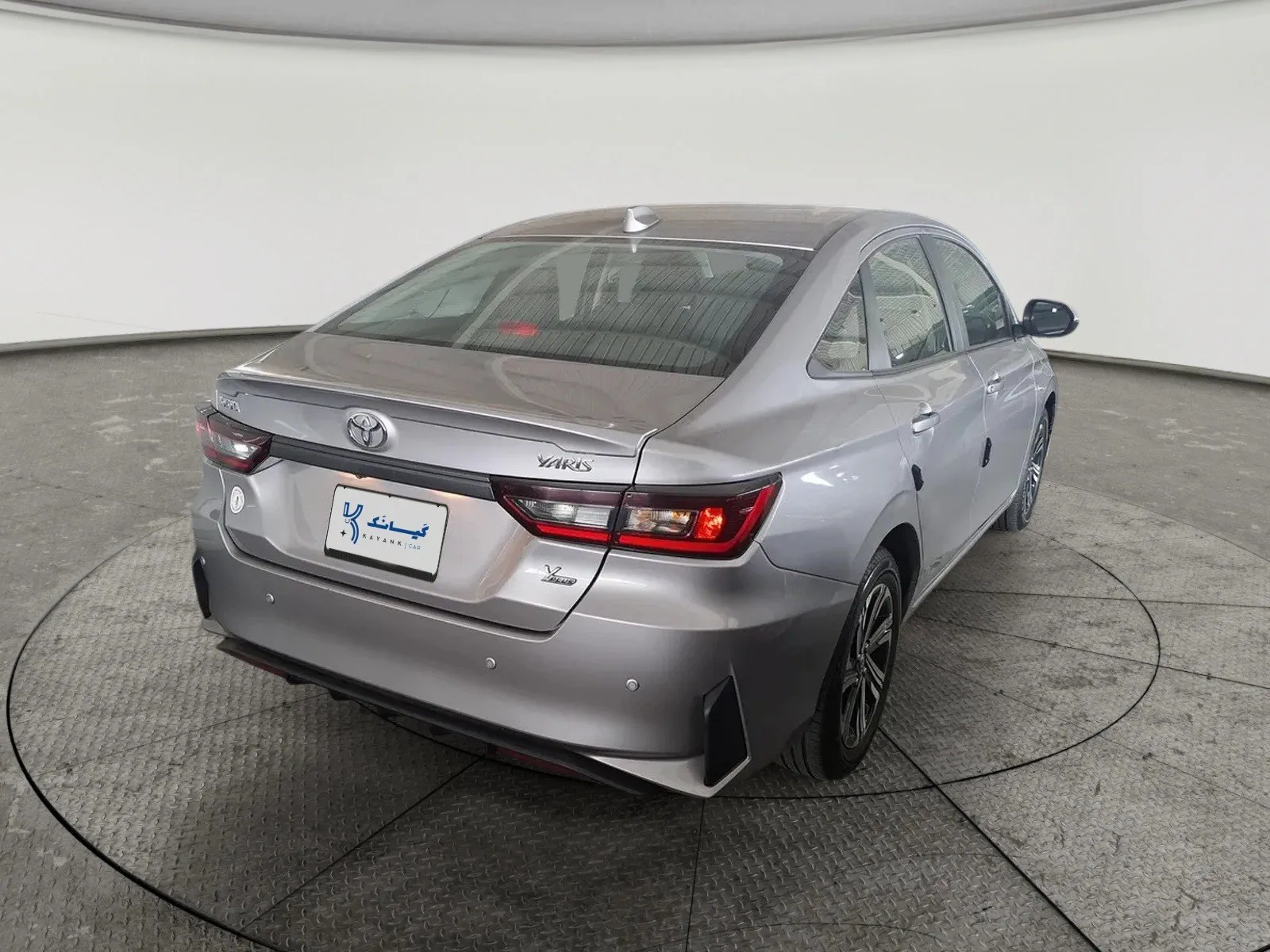 Toyota Yaris Y Plus 2024