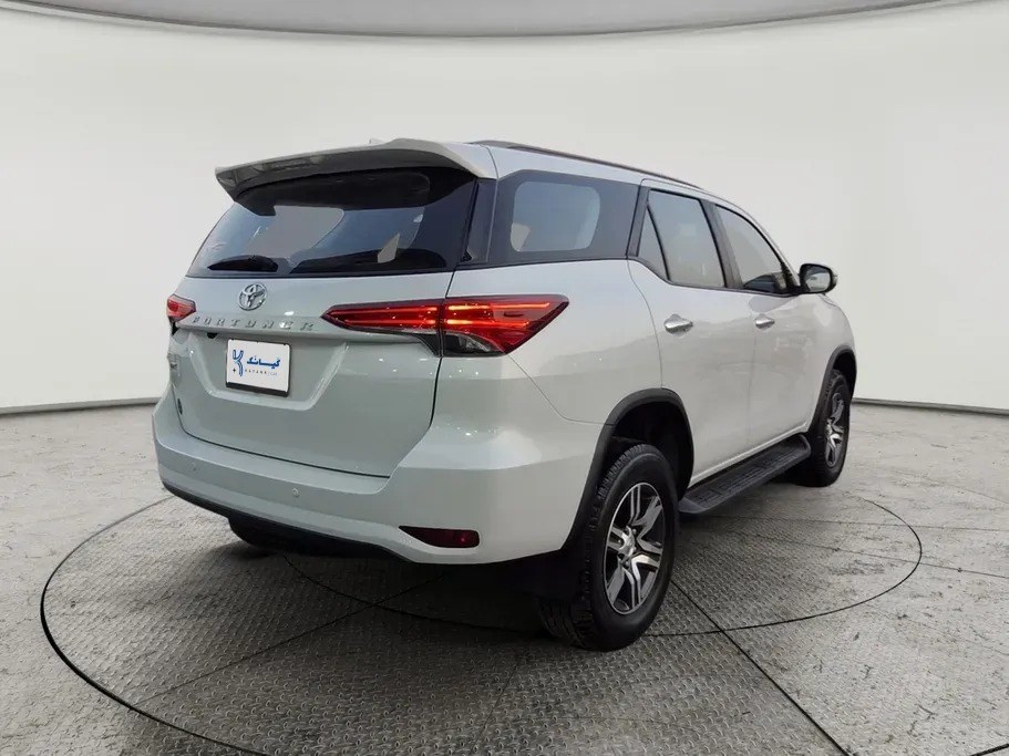 Toyota Fortuner GX 2023