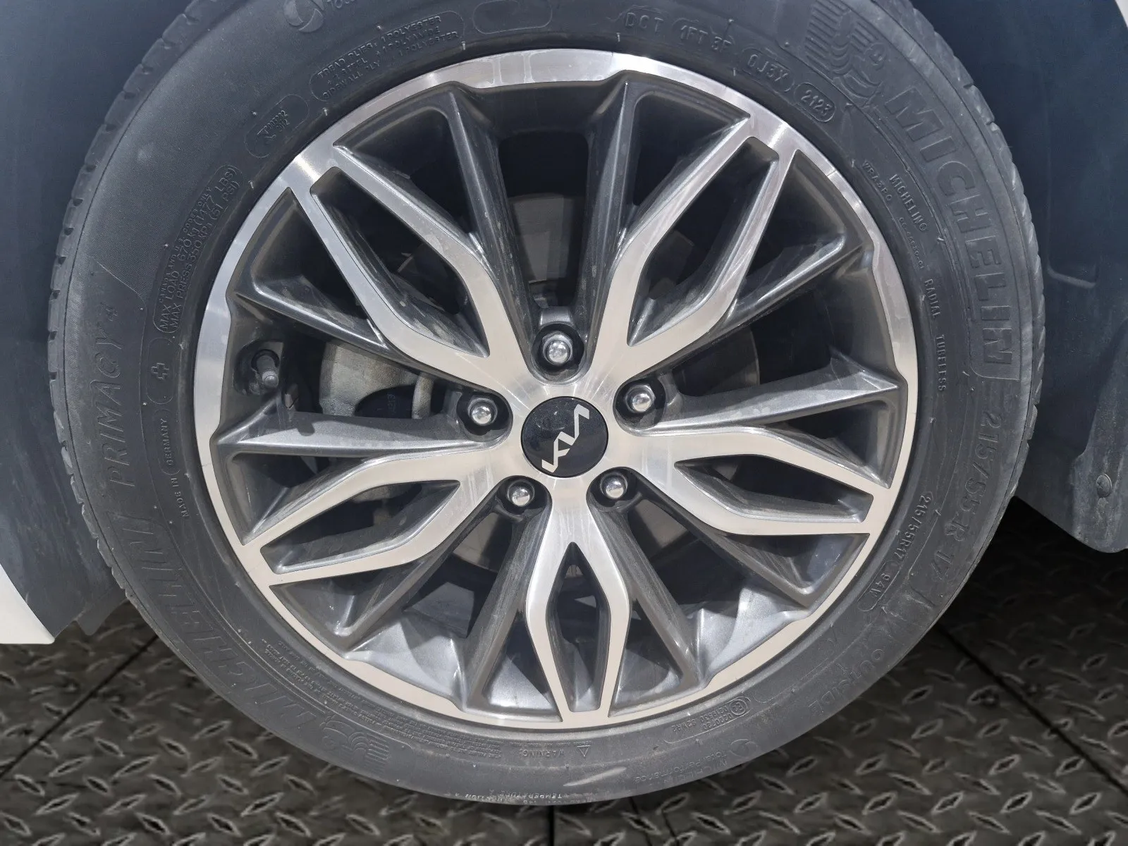 Kia K5 LX 2023