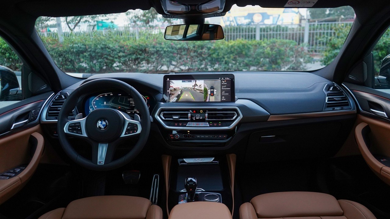 BMW X Series 4 xDrive 30i 2025
