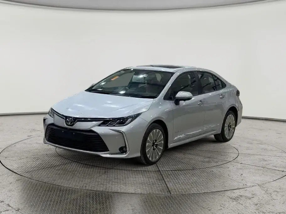 Toyota Corolla XLI Executive Moonroof 2026