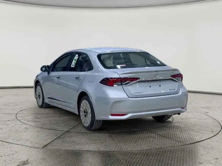 Toyota Corolla XLI Executive Moonroof 2026