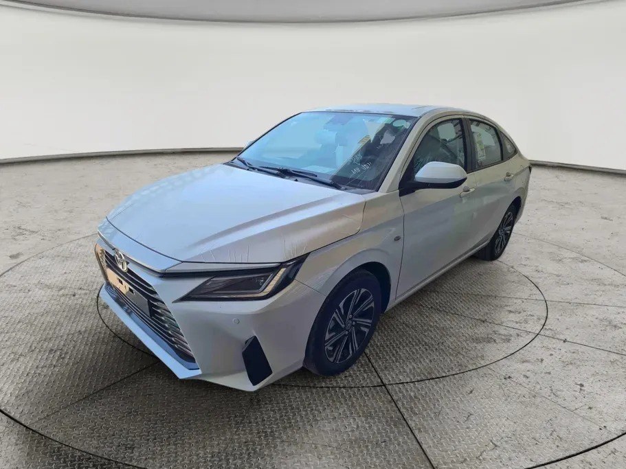 Toyota Yaris Y Plus 2026